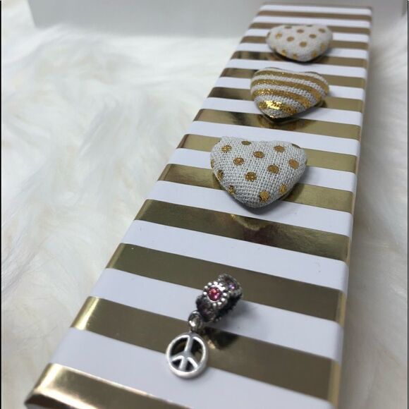 PANDORA Dangle Peace with Pink CZ Crystals - Picture 4 of 7